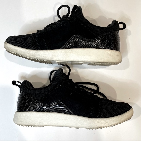 ALDO casual sneakers in black with gold accents size 5 - Picture 3 of 4